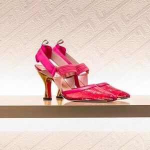 Authentic Fendi Colibri Pink heels Womens size 6